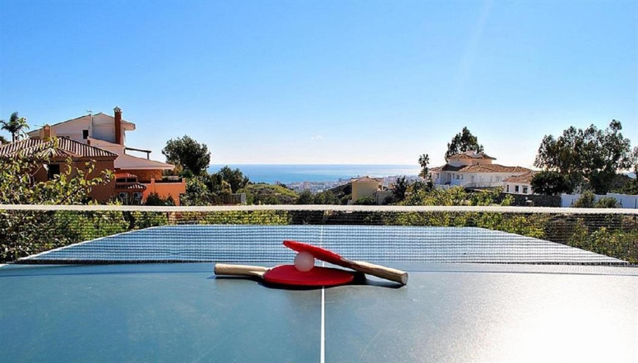 Holiday Villa In 10 Min From Fuengirola Beach With Sea Views Pool Bbq Parking Wifi Aircon Big Garden 米哈斯 外观 照片