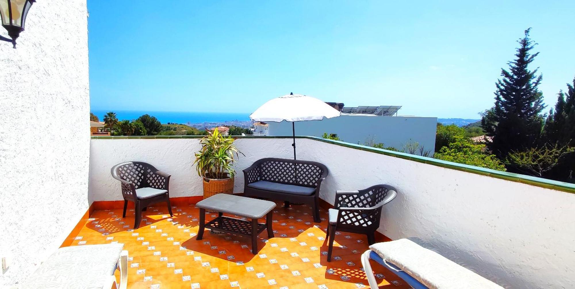 Holiday Villa In 10 Min From Fuengirola Beach With Sea Views Pool Bbq Parking Wifi Aircon Big Garden 米哈斯 外观 照片