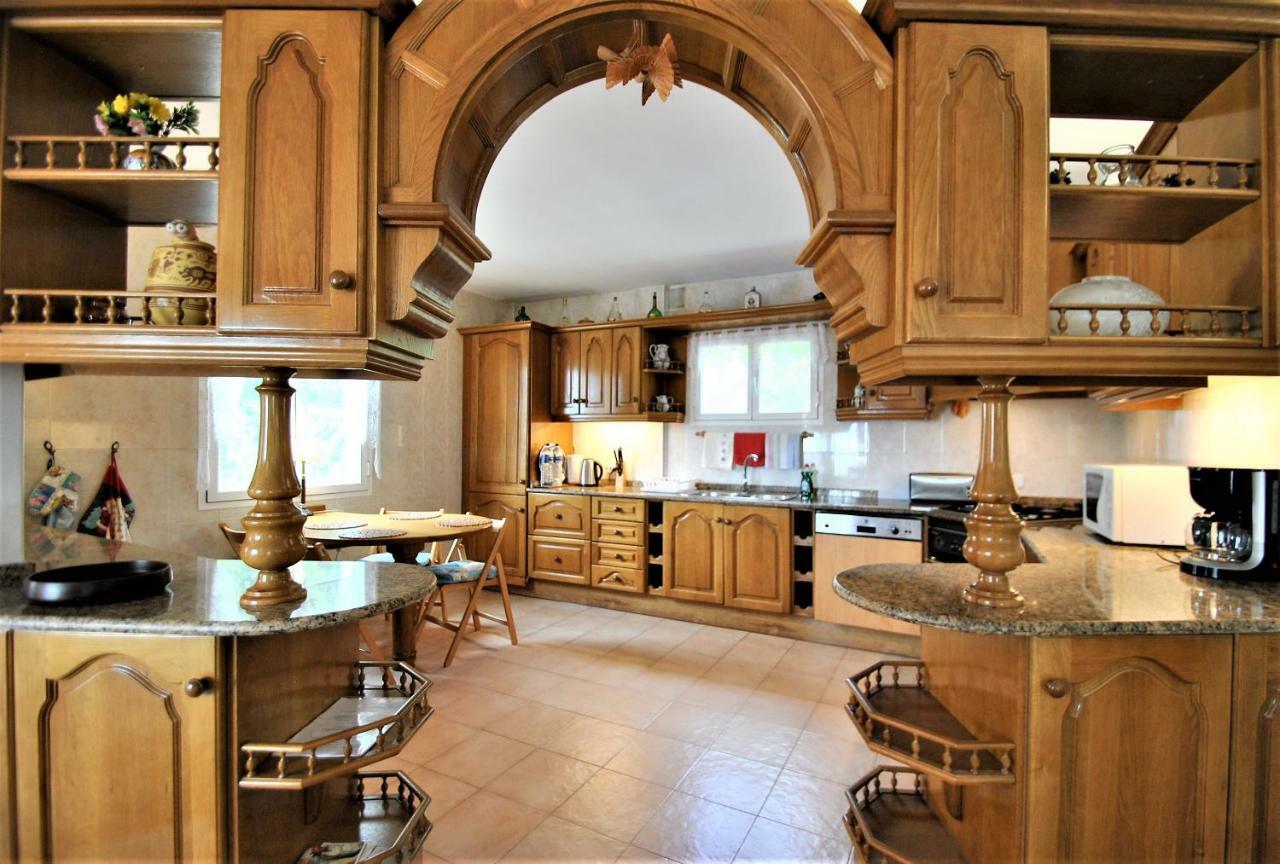 Holiday Villa In 10 Min From Fuengirola Beach With Sea Views Pool Bbq Parking Wifi Aircon Big Garden 米哈斯 外观 照片